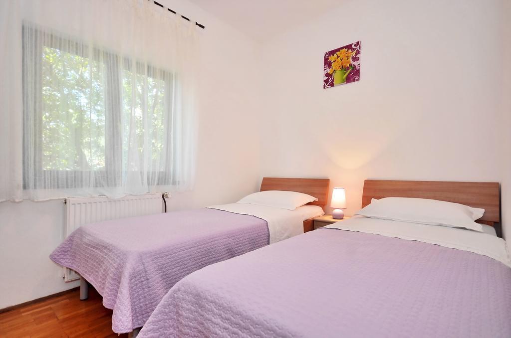 Apartments Vukasovic Mimice Room photo
